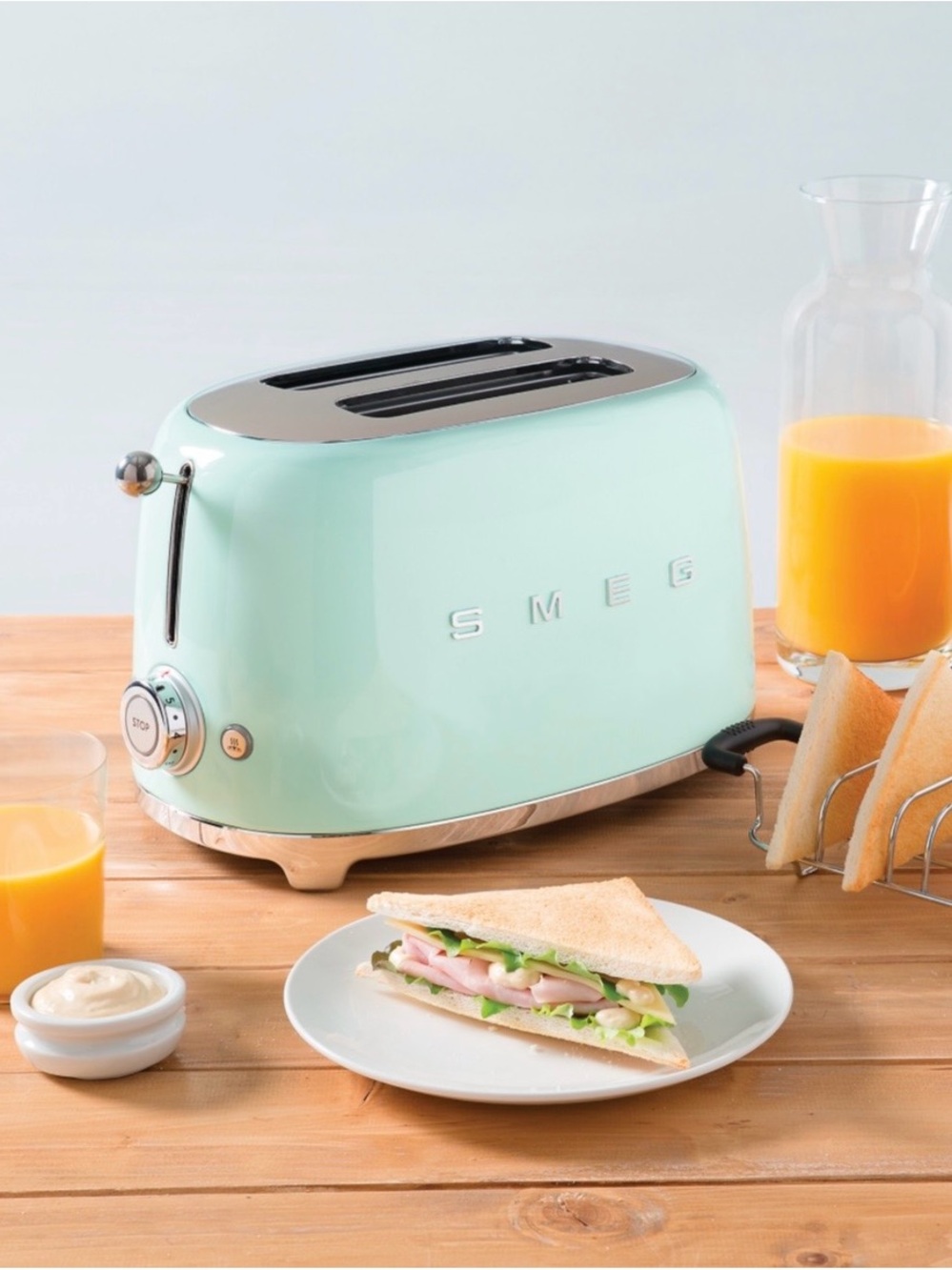 SMEG Pastel Green 2-Slice Retro Toaster